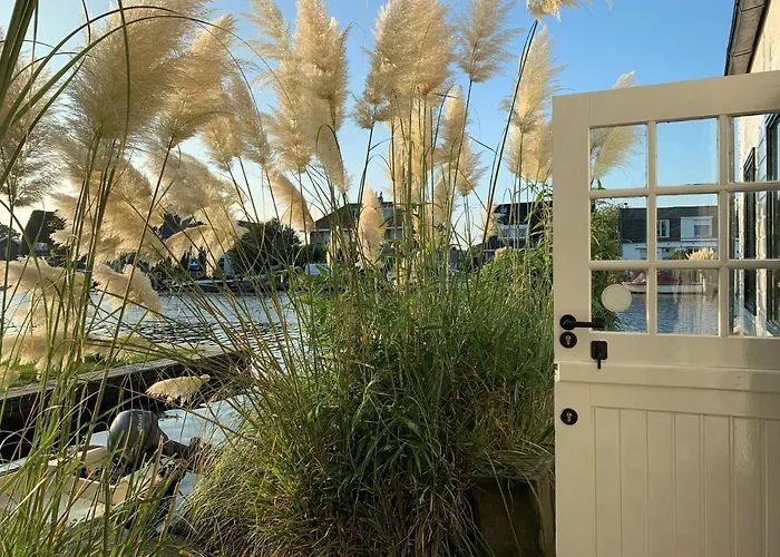 Holiday Home At The Water, Fire Place, Boat And Sup Rent, Near Amsterdam